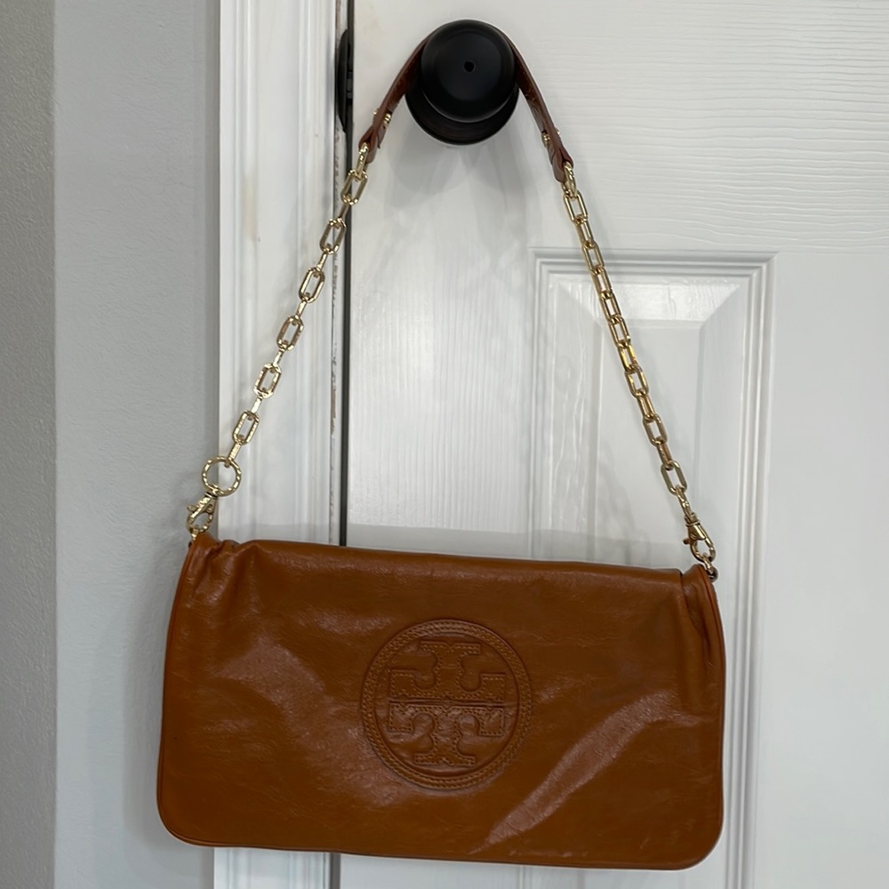 TORY BURCH Brown Leather Chain Clutch (used)
